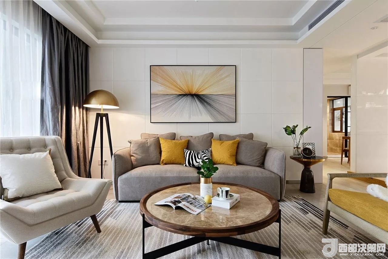 沙發(fā)背景墻選對(duì)裝飾畫，才能美了整個(gè)客廳空間！