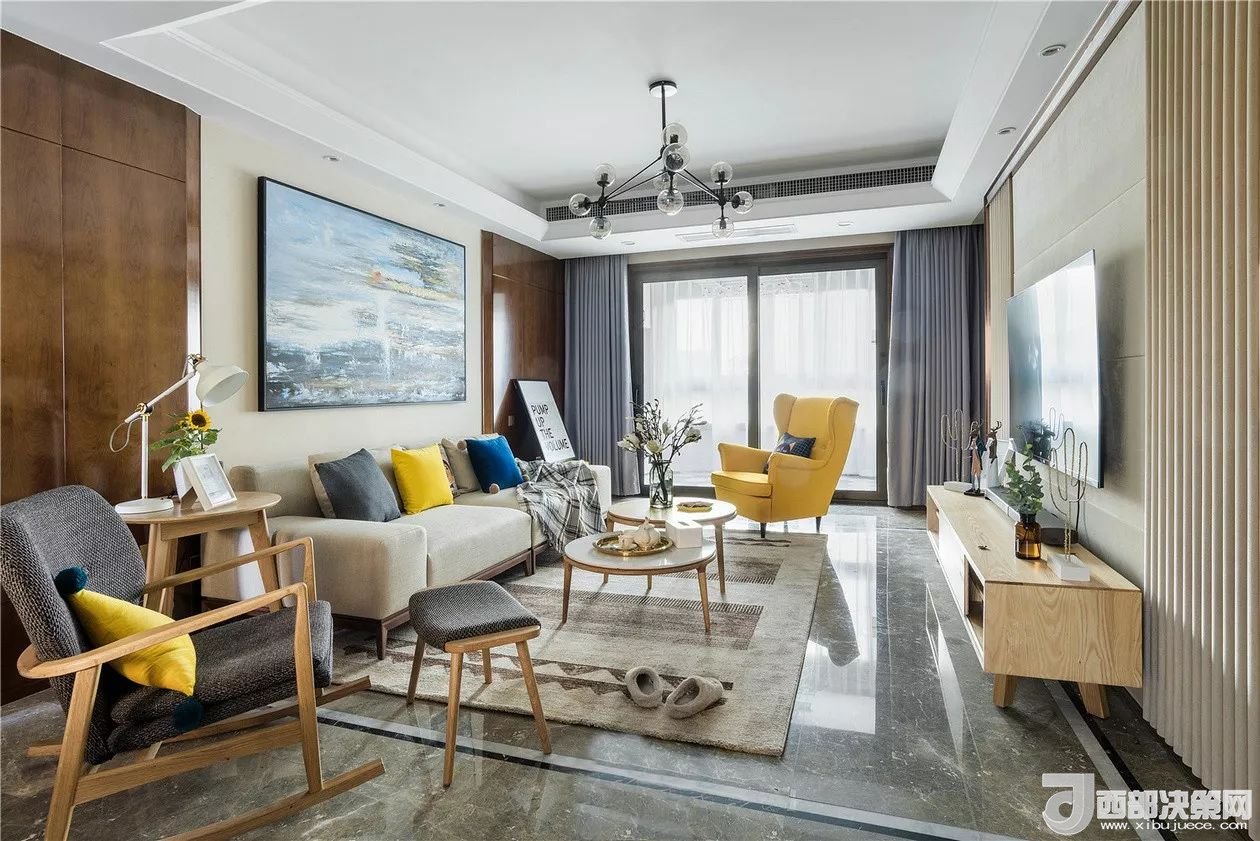 沙發(fā)背景墻選對(duì)裝飾畫，才能美了整個(gè)客廳空間！