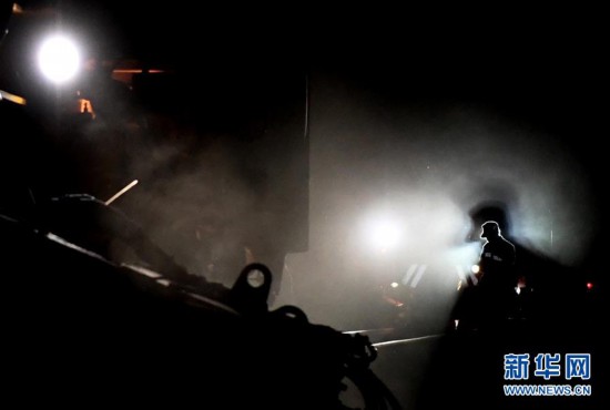 (社會(huì))(7)鐵路線路整治:白天與黑夜的堅(jiān)守