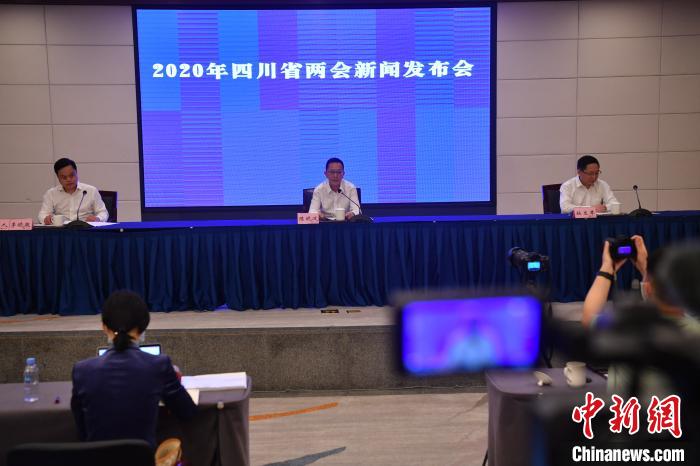 圖為新聞發(fā)布會現(xiàn)場。　張浪 攝