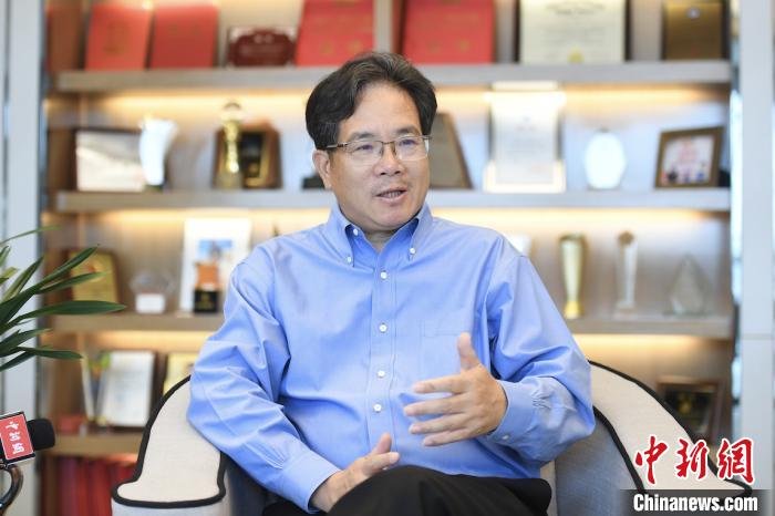 全國(guó)人大代表建議逐步禁止產(chǎn)、銷電子煙