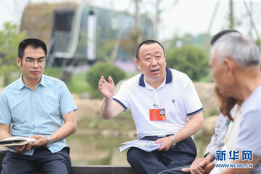 （新華全媒頭條·兩會精神看落實(shí)·圖文互動）（2）整體謀劃、系統(tǒng)升級、全面提升——落實(shí)全國兩會精神織牢織密公共衛(wèi)生防護(hù)網(wǎng)