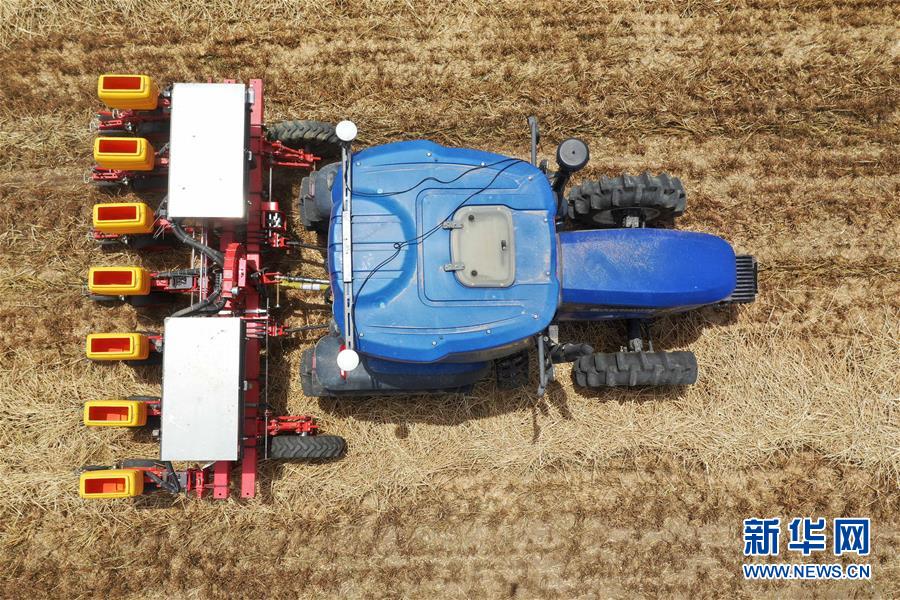 (新華全媒頭條·圖文互動)(6)偉大旗幟引領(lǐng)歷史巨變——習近平新時代中國特色社會主義思想指引“十三五”經(jīng)濟社會發(fā)展述評