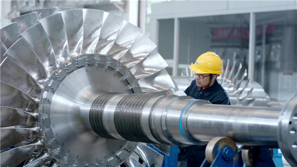 乘勢(shì)而上把握新時(shí)代追趕超越關(guān)鍵期——專訪全國(guó)人大代表、西安市市長(zhǎng)李明遠(yuǎn)_fororder_圖片7