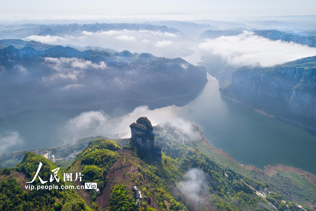 2022年4月3日拍攝的貴州省黔西市新仁苗族鄉(xiāng)境內(nèi)的烏江一級(jí)支流六沖河。